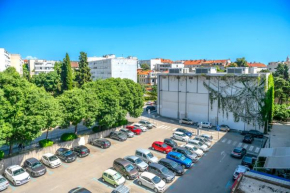 Lovely Comfort Apartment in Split centre old Town with parking